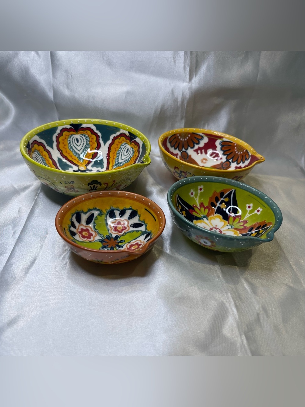 Anthropologie Nesting Measuring Cups Bowls Set Of 4 Colorful Pattern Kitchen